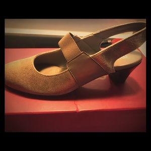 Munro dress shoes for ladies! Perfect shoe!